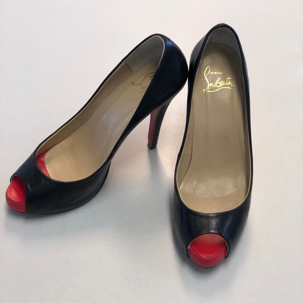 Louboutin peep toe shoes size 38, US size 8